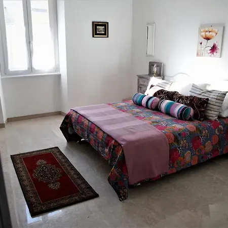 Heartwarming In - 5 Minutes From Colosseum Apartmán